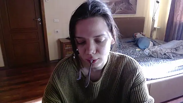 enchanting chloe online show from November 20, 8:48 am