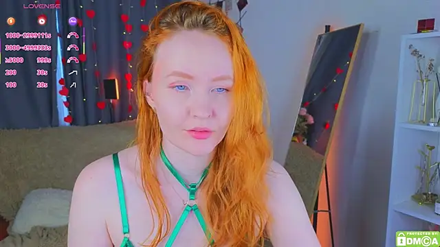 JoyceJones online show from June 22, 11:02 pm