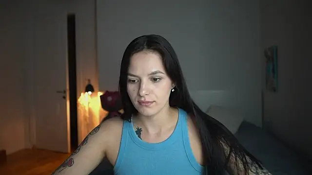 EwelynScott online show from November 10, 2:45 pm