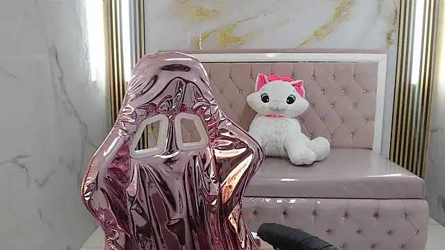 clara evanss s online show from September 13, 8:50 pm