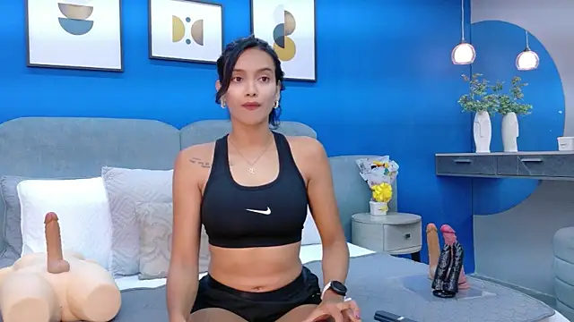lixie peyton online show from July 1, 2:11 am