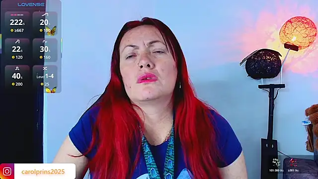 carolinhe  online show from November 10, 7:31 pm