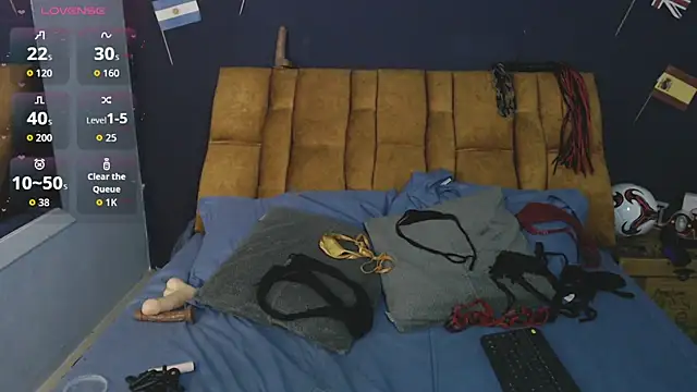 KendraaSimons online show from July 11, 9:04 pm