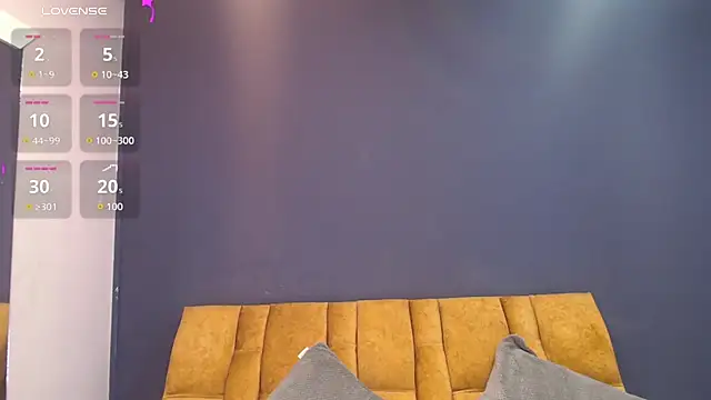 KendraaSimons online show from December 22, 8:01 pm