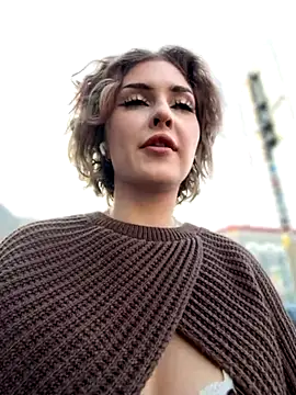 KellyKeler online show from November 6, 1:06 pm