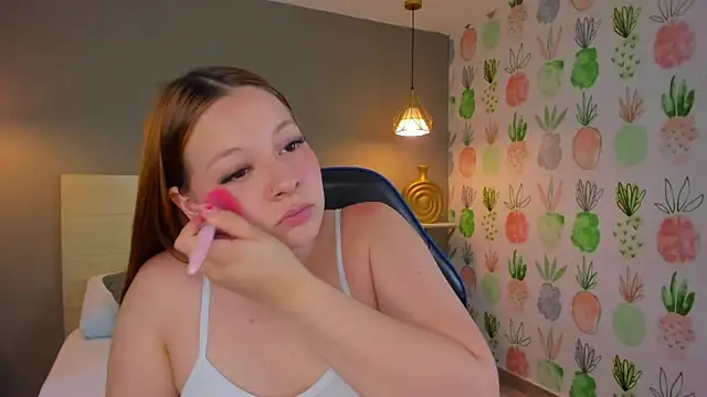 kitty sweeety  online show from May 4, 7:28 pm