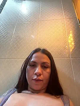 Zoe Rowan online show from November 6, 8:15 pm