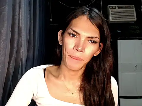ladyhotcuming online show from July 22, 8:59 am
