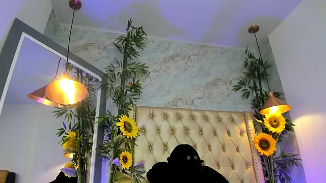 LittleeJaz online show from January 8, 2:04 am