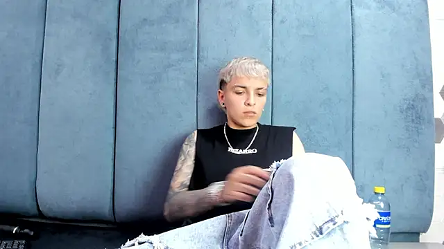 Megan Thompson  online show from July 28, 3:04 am