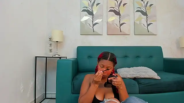 keyla mejia online show from September 22, 12:03 pm