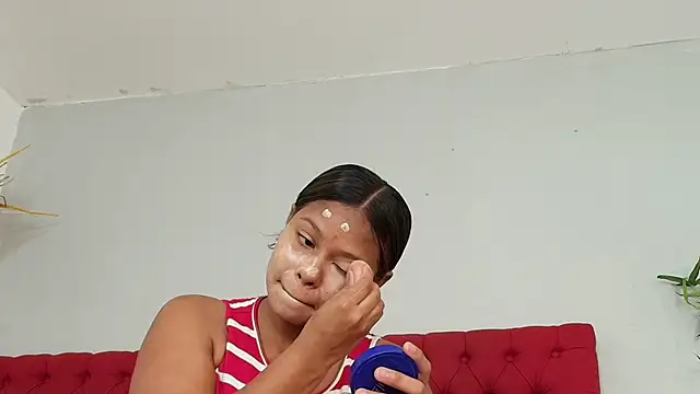 keyla mejia online show from June 17, 12:06 pm