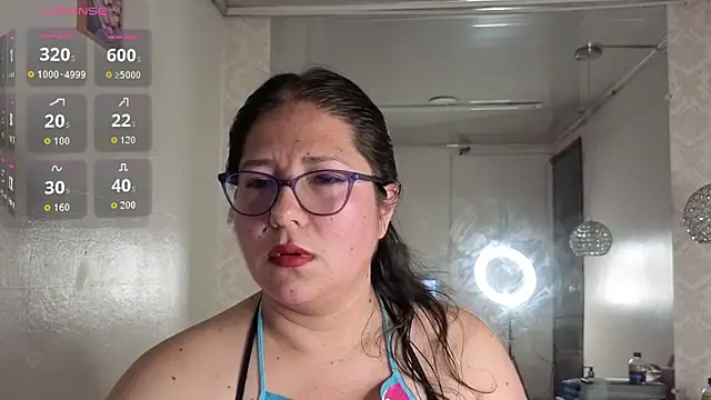 scarlett widow  online show from May 9, 3:19 am