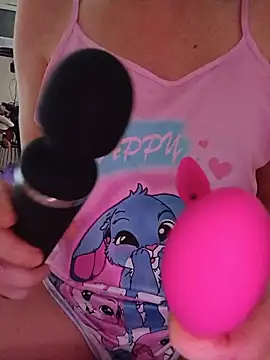Hottiesophie online show from July 2, 5:30 pm