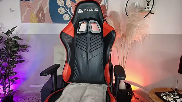 DivaFlamme online show from February 14, 6:04 am