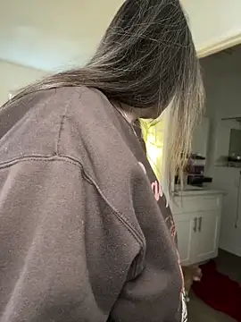 Alix Valentine online show from December 18, 5:29 pm