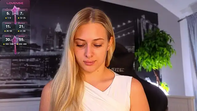 ChristyMarshall online show from October 1, 4:45 pm