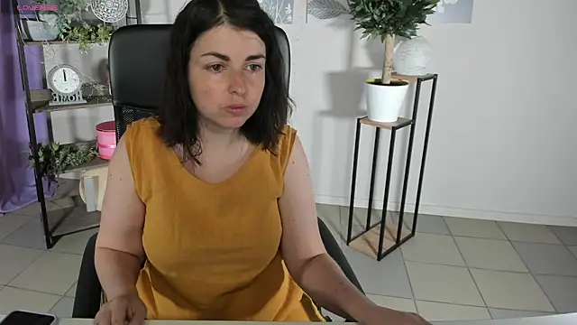 MartaEdams online show from June 17, 5:20 am