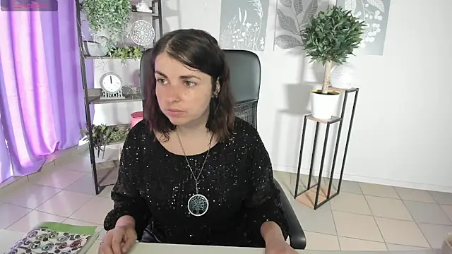 MartaEdams online show from June 15, 5:07 am