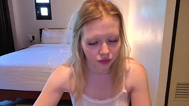 Wendy 228 online show from June 15, 4:02 am