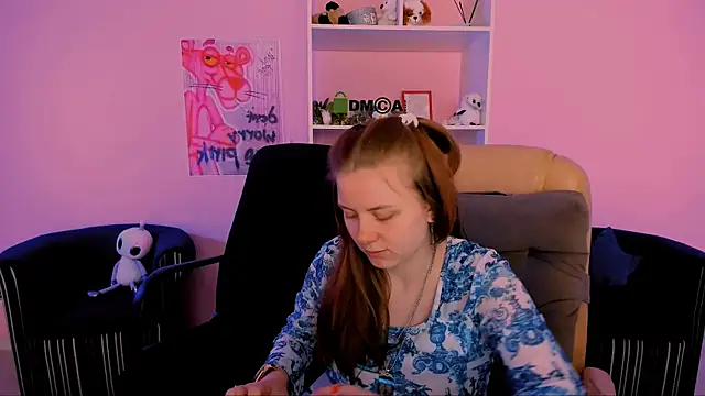 Snapshot of foxy_tease_ chatting on September 19, 11:15 pm foxy tease  online show from September 19, 11:15 pm