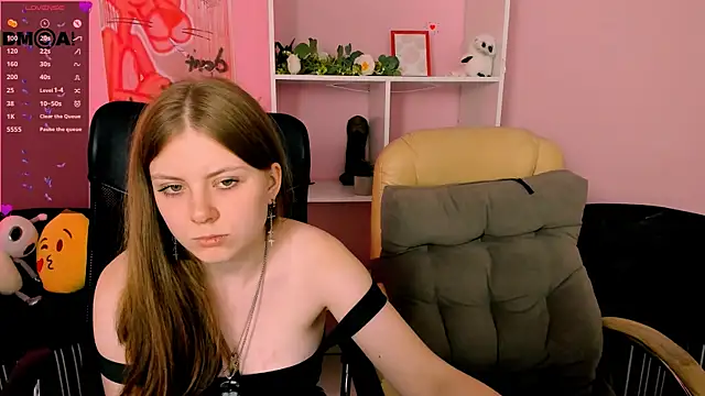 Snapshot of foxy_tease_ chatting on September 14, 10:40 pm foxy tease  online show from September 14, 10:40 pm