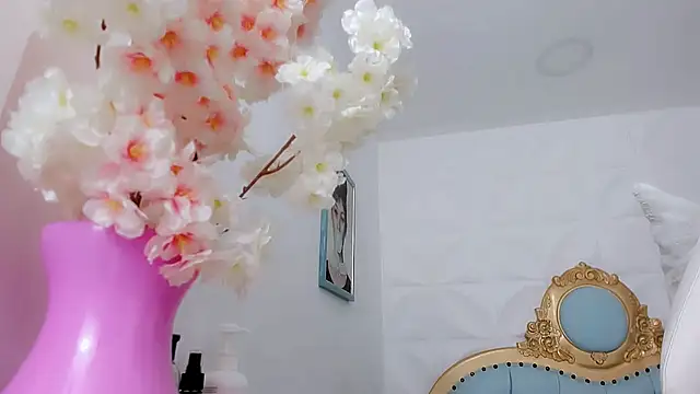 Snapshot of eimy_skinny_ chatting on September 23, 12:25 pm eimy skinny  online show from September 23, 12:25 pm