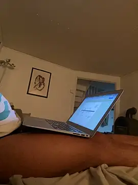 latina-pene online show from October 13, 8:11 pm