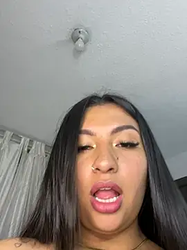 Issa Santana online show from June 26, 10:33 pm