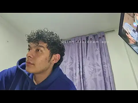 HotYoungCoupleLive online show from November 17, 11:27 pm