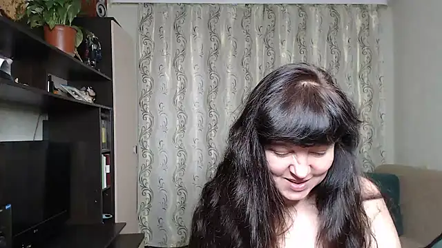 Illusionq online show from November 21, 10:06 am