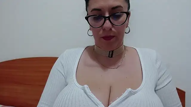 jollene online show from December 4, 2:08 pm