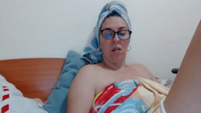 jollene online show from July 22, 1:34 pm