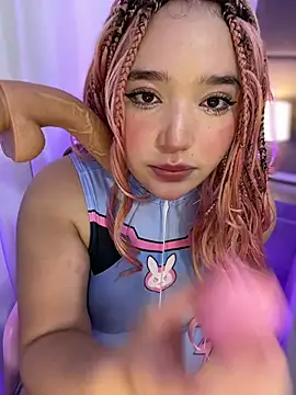 hinata dolly online show from July 28, 3:08 pm