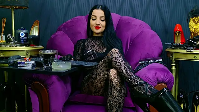 VivianReeve online show from June 5, 1:06 pm