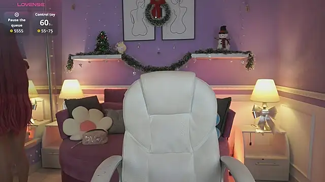 DahliaGrey online show from December 3, 11:45 am