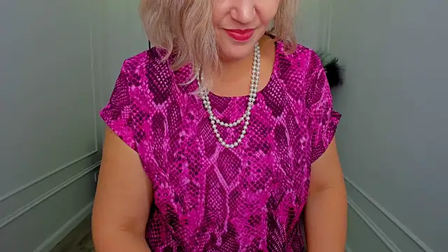 NinaStarle online show from November 7, 11:49 am