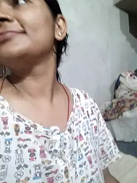 couple 71 online show from May 2, 4:16 am