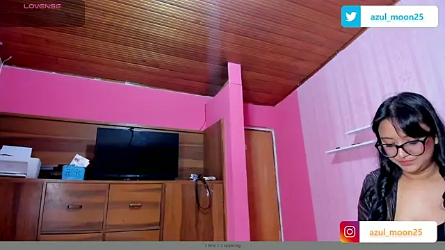 Snapshot of Azul_Moon chatting on September 12, 3:18 am Azul Moon online show from September 12, 3:18 am