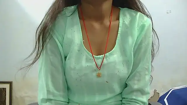 Snapshot of Aarti_misty71 chatting on October 18, 5:54 am Aarti misty71 online show from October 18, 5:54 am