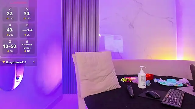 kiaratentation online show from September 22, 10:52 pm