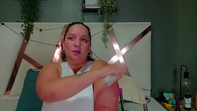JenaCooper  online show from June 15, 12:22 am