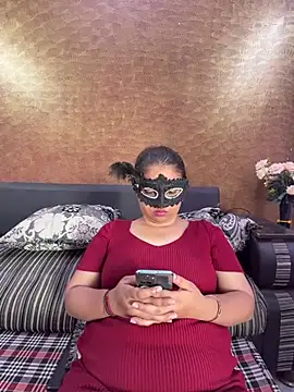 Iampriyaaa15 online show from July 13, 7:53 am