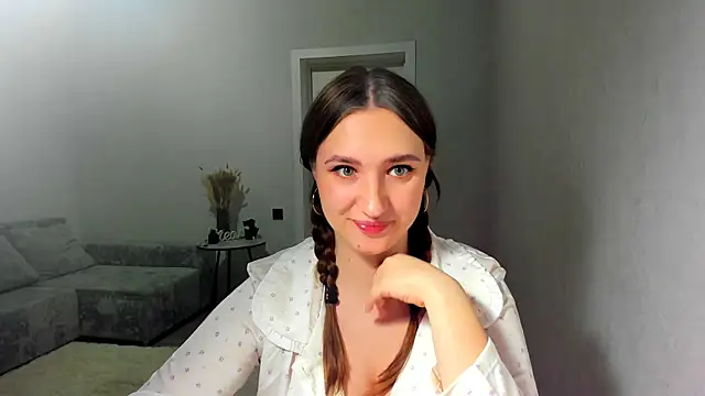 Wise Bunny online show from June 25, 11:28 pm