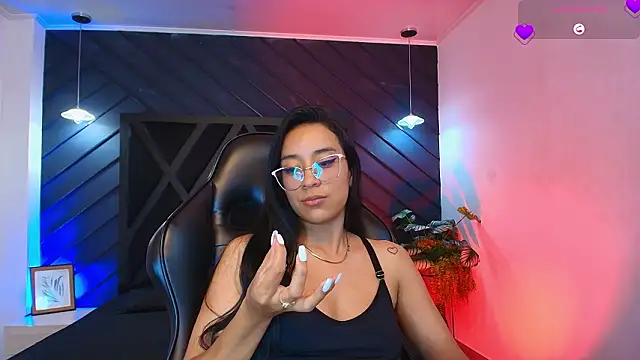 zoe martins  online show from February 25, 5:55 pm