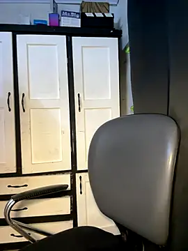 chicachocolate01 online show from January 8, 5:11 am