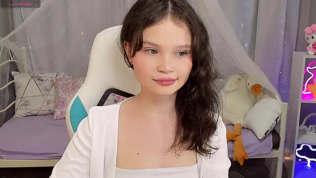 EmilyChaves online show from January 12, 10:20 am