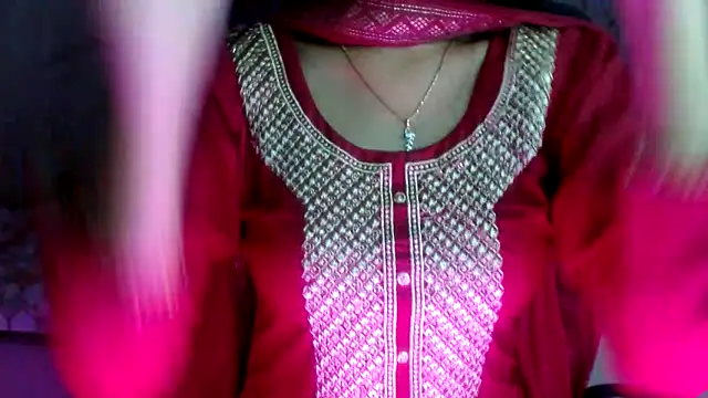 Snapshot of Mini_Meera chatting on October 13, 6:54 pm Mini Meera online show from October 13, 6:54 pm