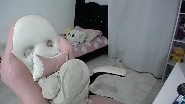 Elizabeth rose02 online show from May 16, 2:03 am