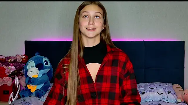 MissEmilyMiller online show from November 11, 6:05 pm